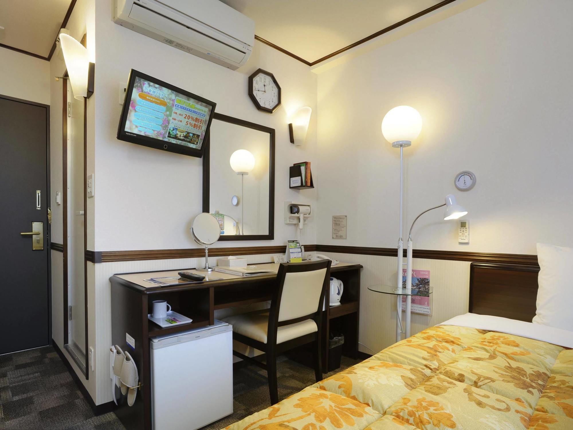 Toyoko Inn Jr Kobe Eki Kita Guchi Exterior foto
